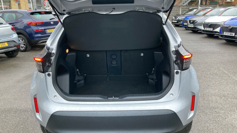 Toyota Yaris Cross 1.5 Hybrid Design 5dr CVT Hybrid Estate